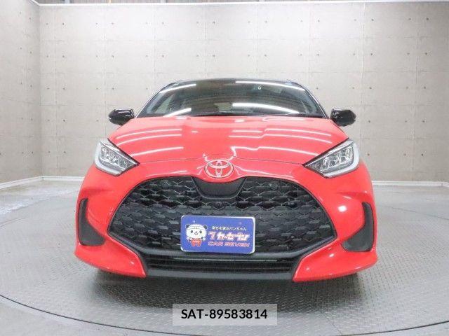 Toyota YARIS 2025-02 8416088-26