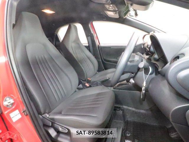 Toyota YARIS 2025-02 8416088-3