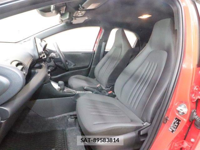Toyota YARIS 2025-02 8416088-5