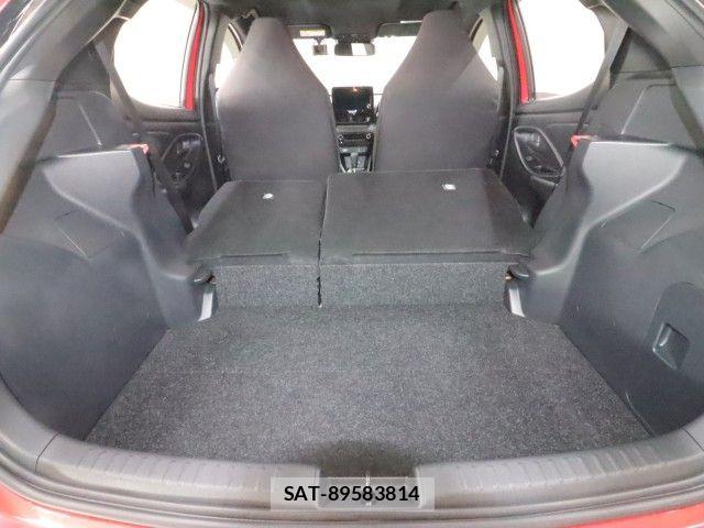 Toyota YARIS 2025-02 8416088-8