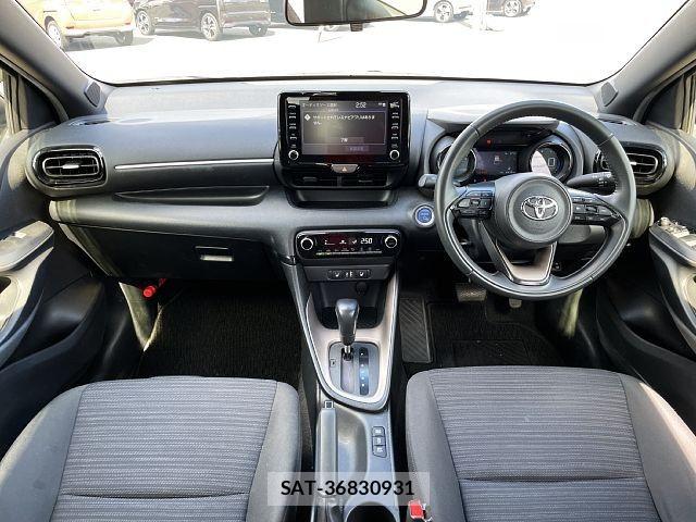 Toyota YARIS 2021-10 8416090-1