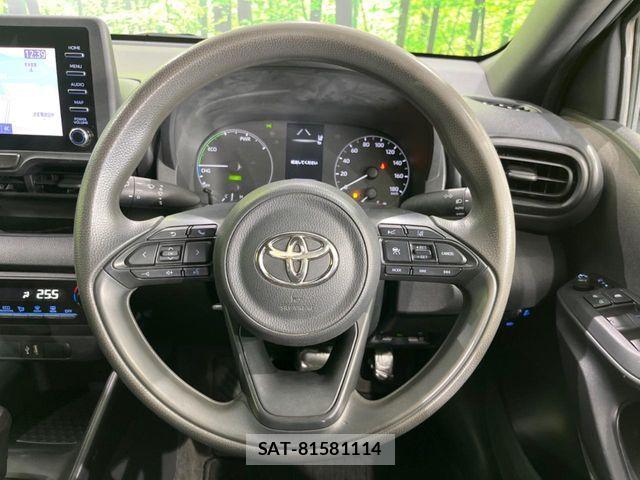 Toyota YARIS 2021-06 8458879-11