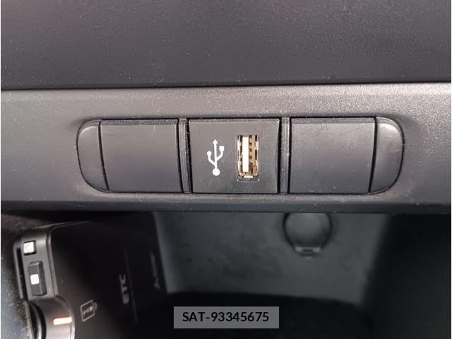 Toyota YARIS 2021-06 8528508-11
