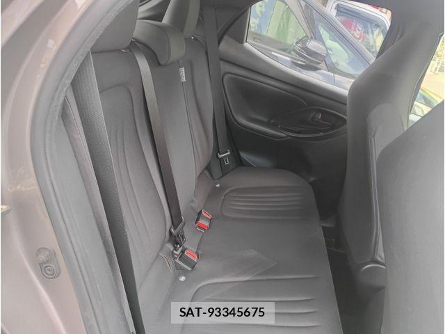 Toyota YARIS 2021-06 8528508-17