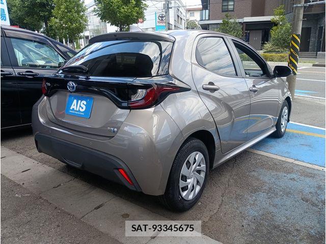 Toyota YARIS 2021-06 8528508-1