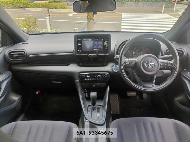 Toyota YARIS 2021-06 8528508-2
