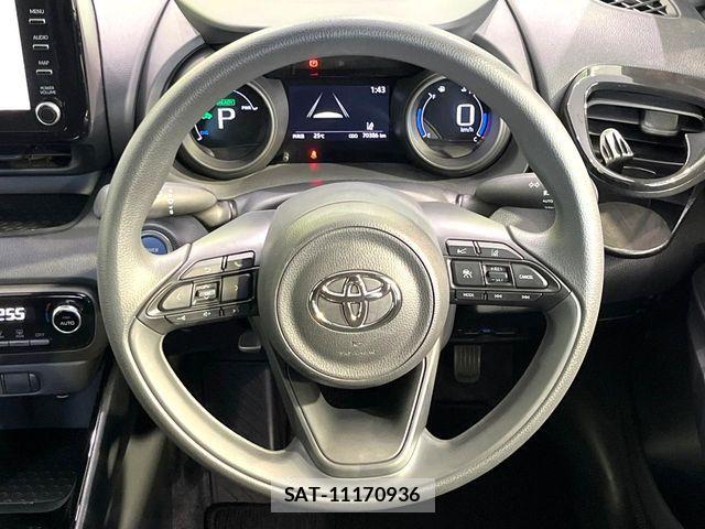 Toyota YARIS 2020-06 8528506-10