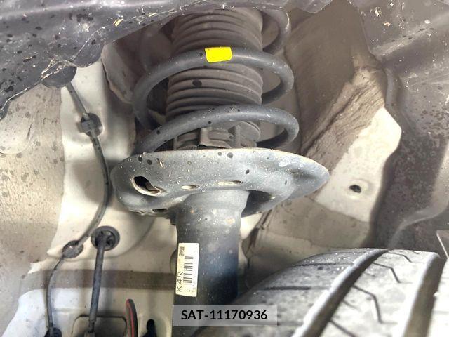 Toyota YARIS 2020-06 8528506-19