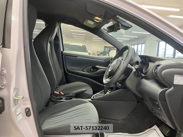 Toyota YARIS 2021-09 8528507-16