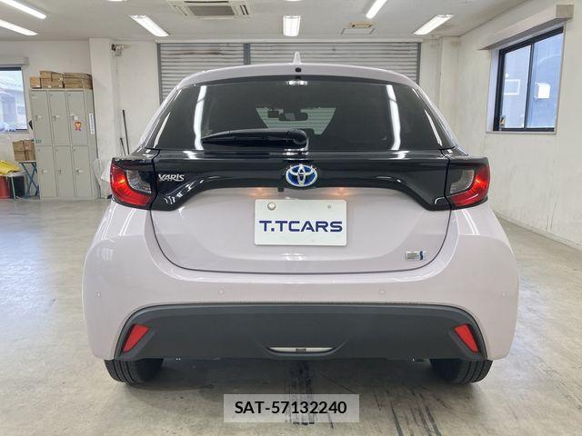 Toyota YARIS 2021-09 8528507-24