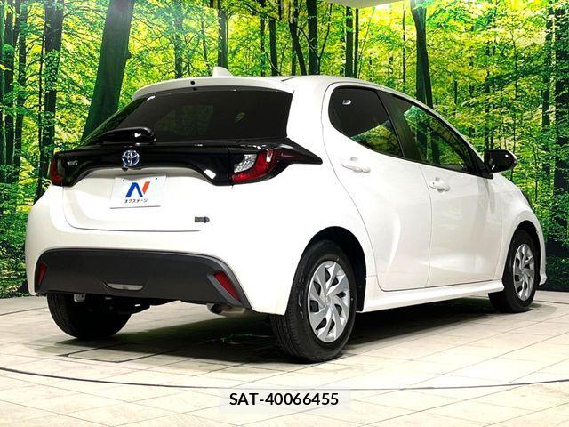Toyota YARIS 2023-06 8528499-17