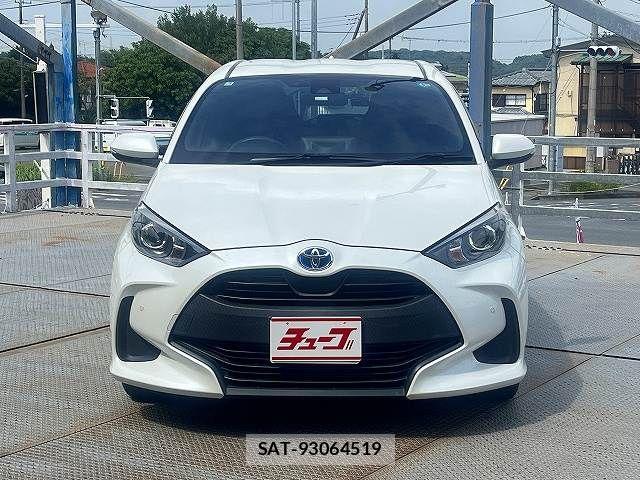 Toyota YARIS 2021-03 8564240-1