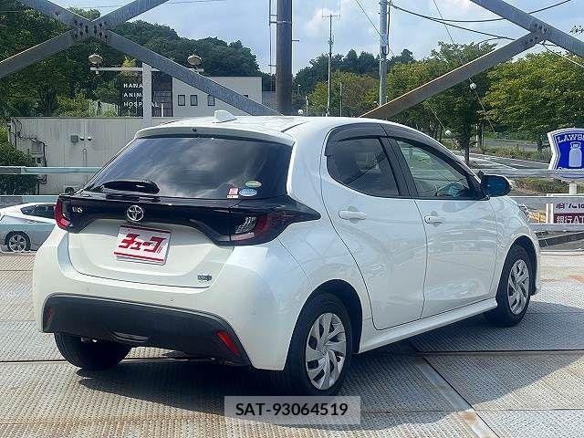 Toyota YARIS 2021-03 8564240-4