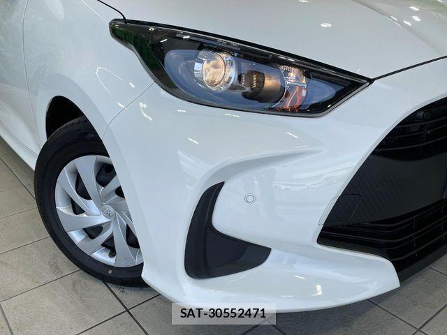Toyota YARIS 2021-07 8564241-12
