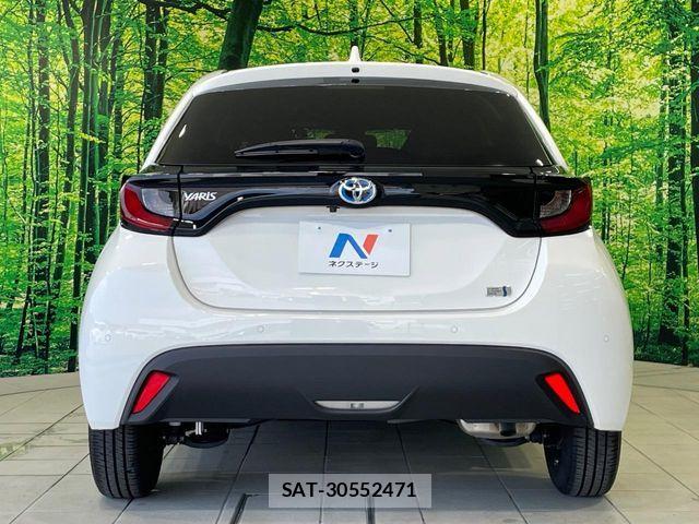 Toyota YARIS 2021-07 8564241-15