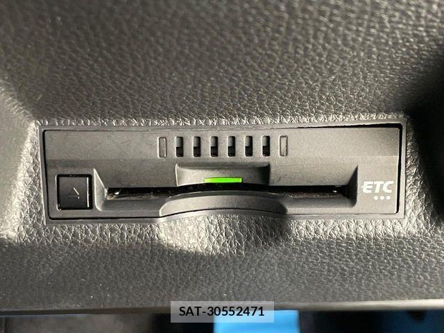 Toyota YARIS 2021-07 8564241-7