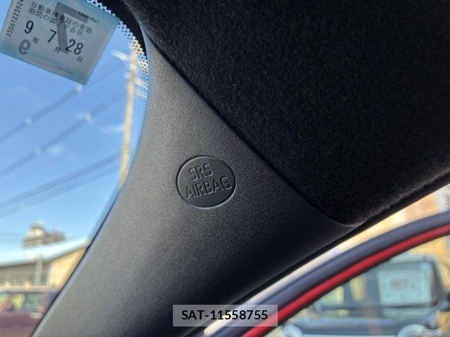Toyota YARIS 2020-07 8630033-27