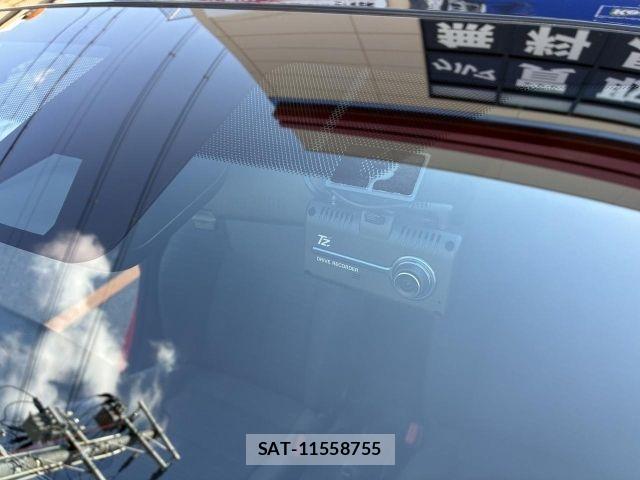 Toyota YARIS 2020-07 8630033-28