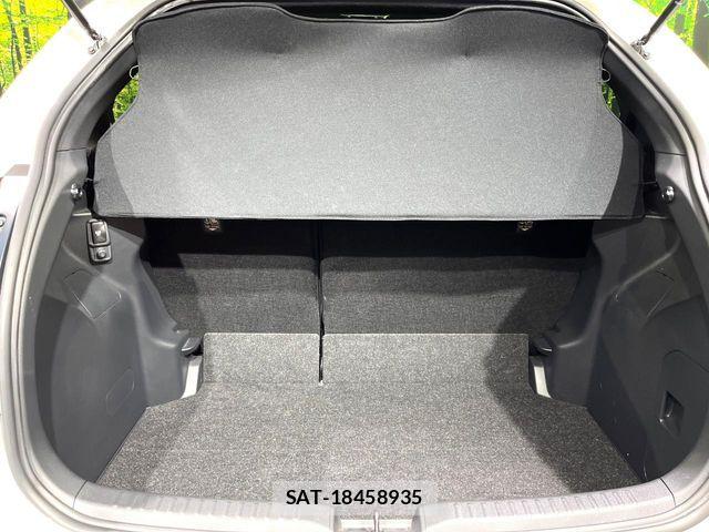 Toyota YARIS 2023-08 8630035-9