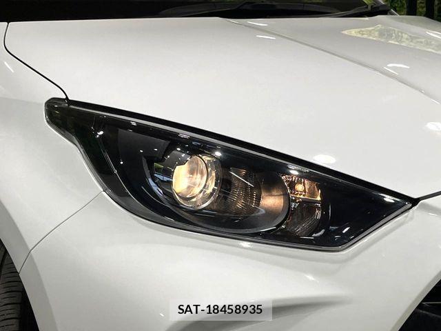 Toyota YARIS 2023-08 8630035-11