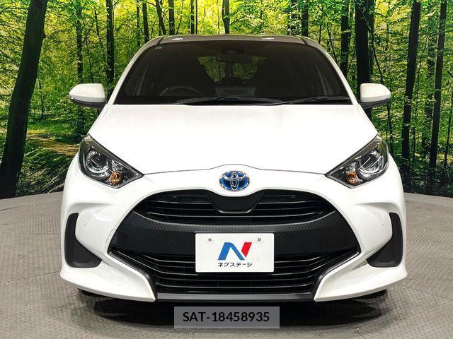 Toyota YARIS 2023-08 8630035-13