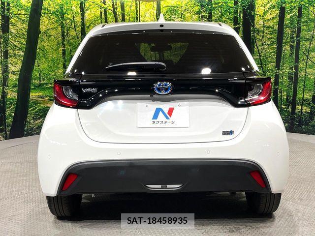 Toyota YARIS 2023-08 8630035-14