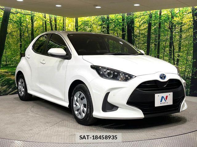 Toyota YARIS 2023-08 8630035-15
