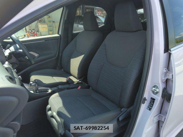 Toyota YARIS 2020-05 8662676-11
