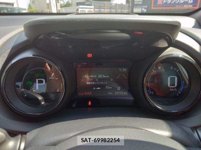 Toyota YARIS 2020-05 8662676-13