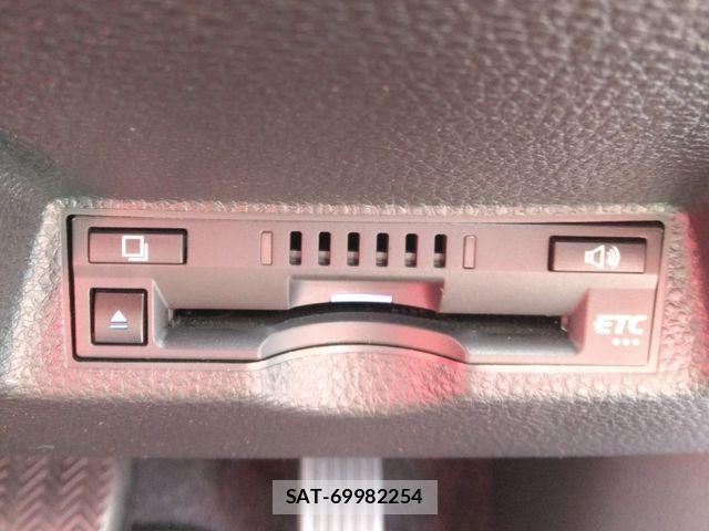 Toyota YARIS 2020-05 8662676-21