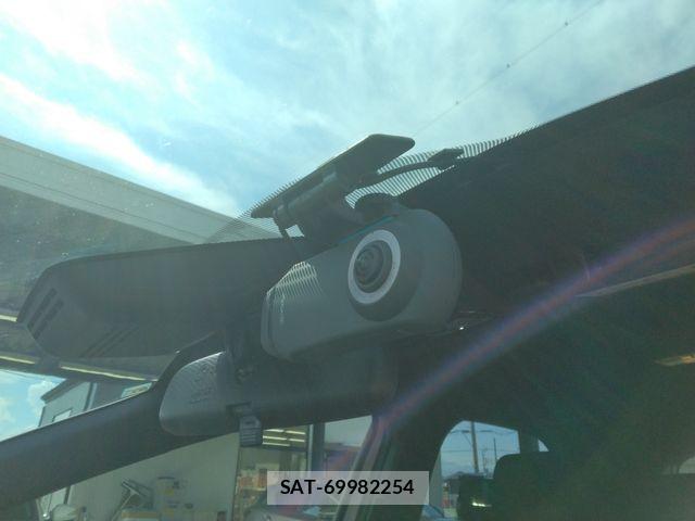 Toyota YARIS 2020-05 8662676-25