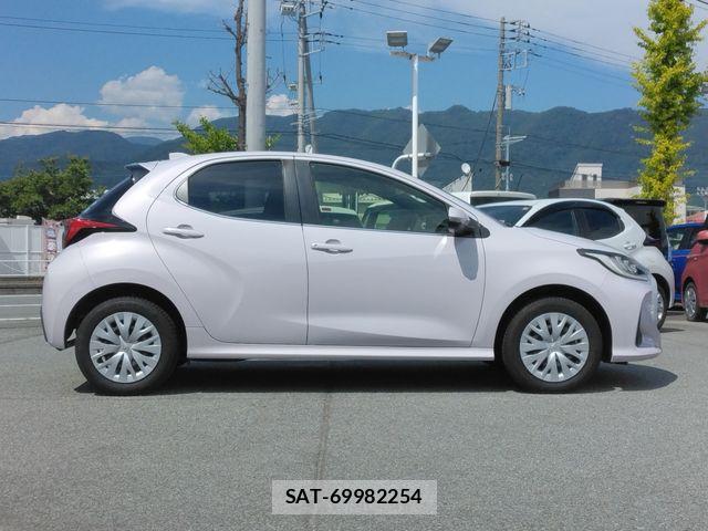 Toyota YARIS 2020-05 8662676-3