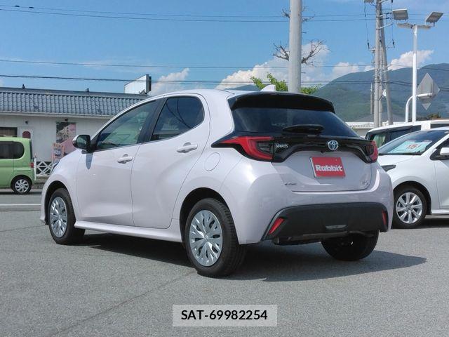 Toyota YARIS 2020-05 8662676-7