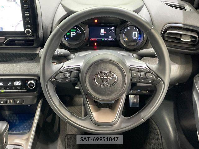 Toyota YARIS 2021-03 8662674-11