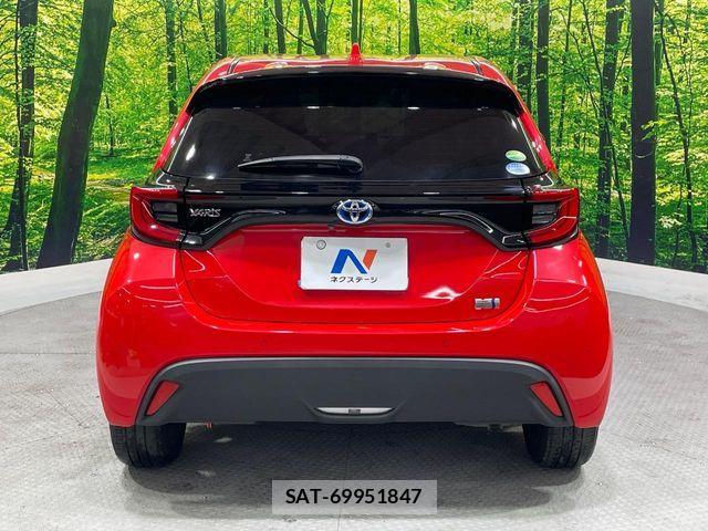 Toyota YARIS 2021-03 8662674-15