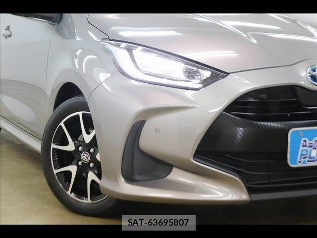 Toyota YARIS 2021-08 8662667-22