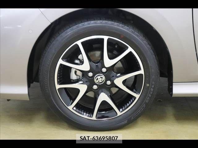 Toyota YARIS 2021-08 8662667-23