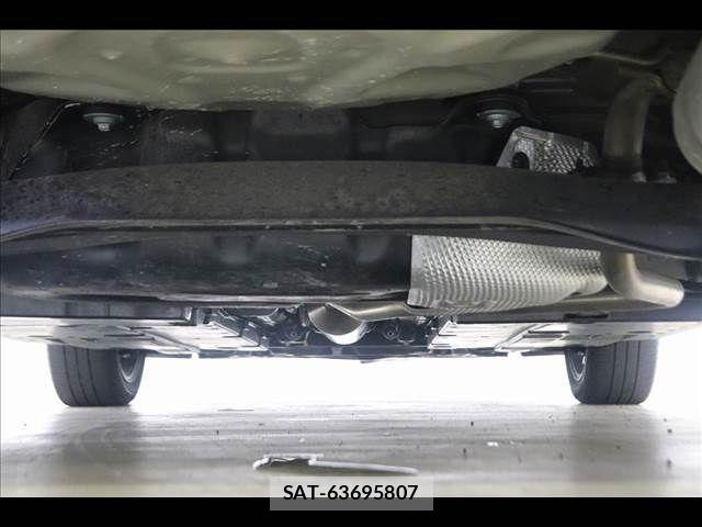 Toyota YARIS 2021-08 8662667-25