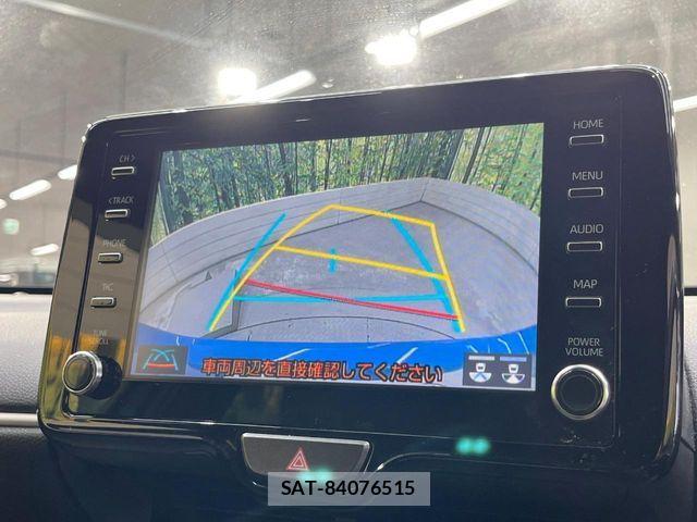 Toyota YARIS 2022-04 8662675-3