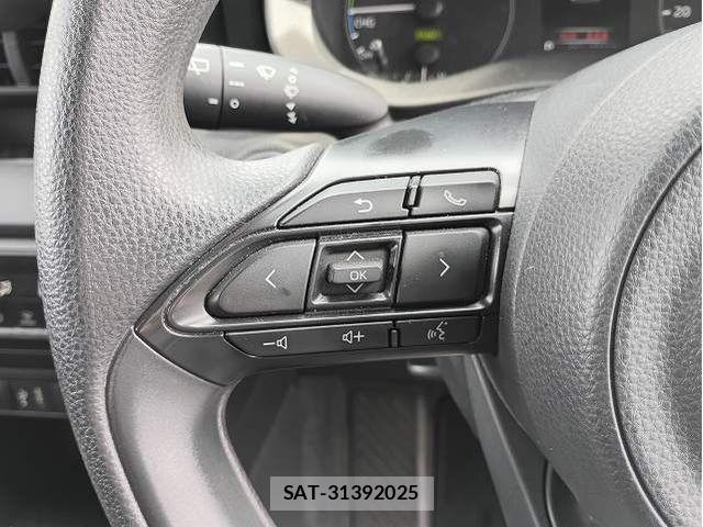 Toyota YARIS 2021-08 8662677-22