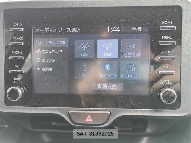 Toyota YARIS 2021-08 8662677-26