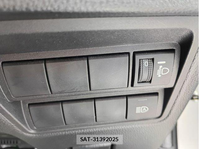 Toyota YARIS 2021-08 8662677-27
