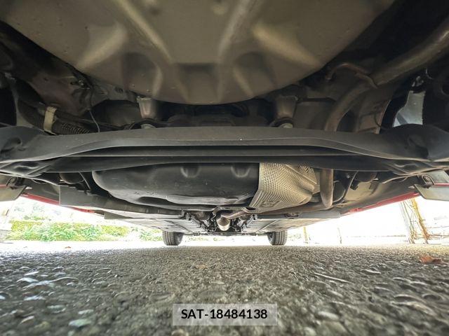 Toyota YARIS 2021-04 8662678-27