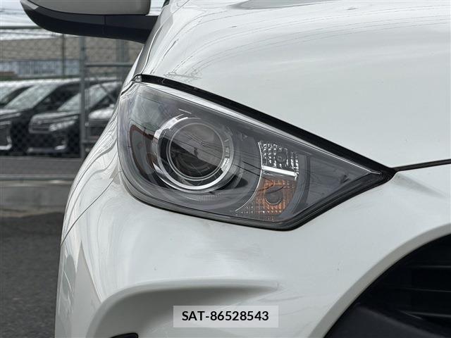 Toyota YARIS 2020-10 8687025-12