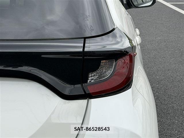 Toyota YARIS 2020-10 8687025-13