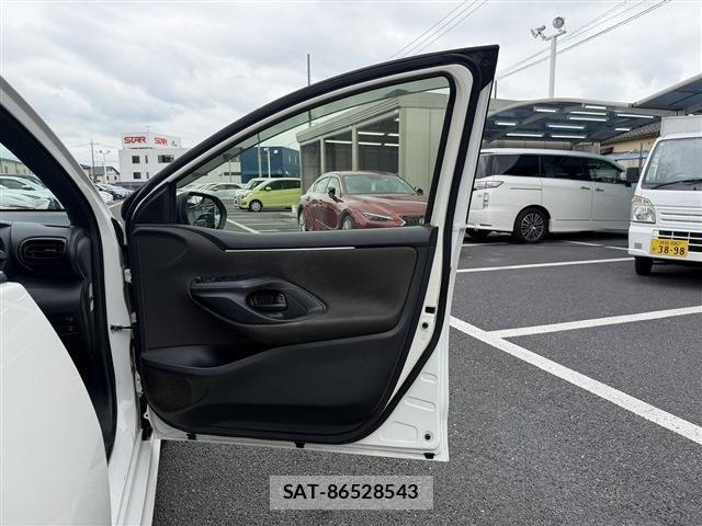 Toyota YARIS 2020-10 8687025-21