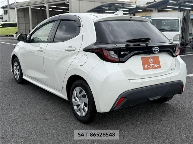 Toyota YARIS 2020-10 8687025-6