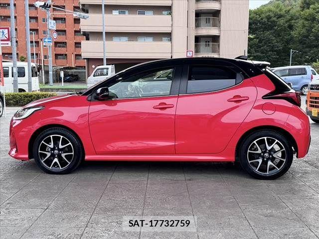 Toyota YARIS 2020-09 8747126-11