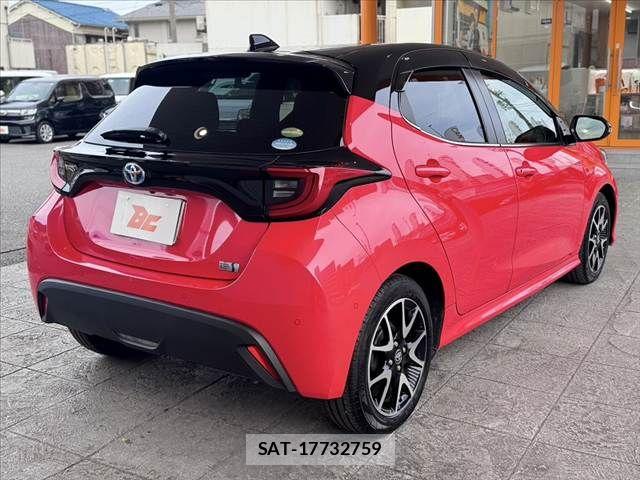 Toyota YARIS 2020-09 8747126-14