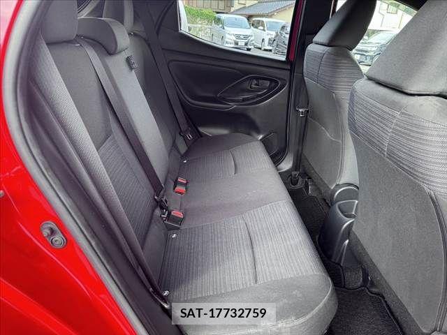 Toyota YARIS 2020-09 8747126-17